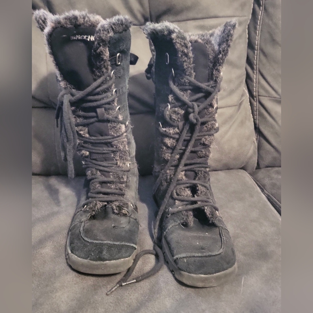 Skechers suede boots